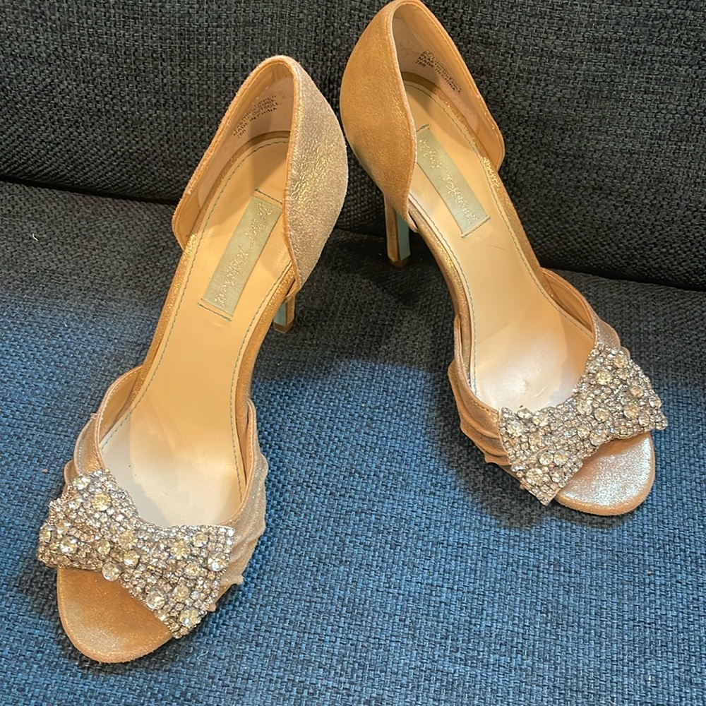 Betsey Johnson Women's Gown Pump Genuine Leather